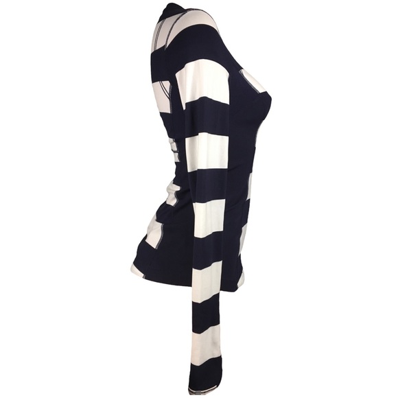 EUC LULULEMON Run Switchback Long Sleeve Navy White Stripe Shirt Size 4 - Picture 4 of 11